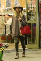 Jessica Alba Stops by Whole Food to do some grocery shopping in Beverly Hills, January 2015