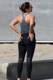 Kelly Brook Booty in Tights - Workout in Los Angeles, Feb. 2015