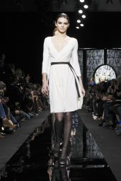 Kendall Jenner - Diane von Fürstenberg Fall 2015 Fashion Show in New York