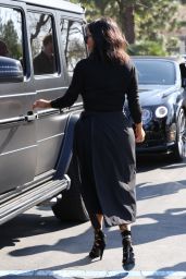 Kim Kardashian Style - Filming in Westlake Village, February 2015
