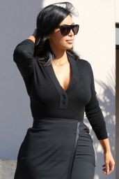 Kim Kardashian Style - Filming in Westlake Village, February 2015