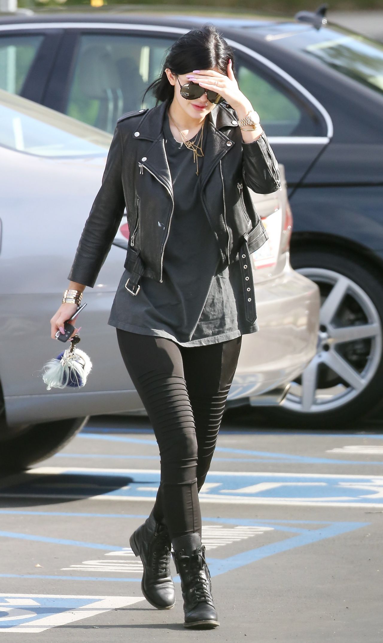 Kylie Jenner Calabasas January 25, 2014 – Star Style