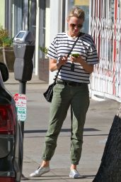 Naomi Watts Street Style - Santa Monica, California, February 2015