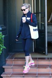 Reese Witherspoon in Spandex in Brentwood, February 2015
