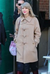 Taylor Swift Winter Style - Out in New YOrk City, February 2015