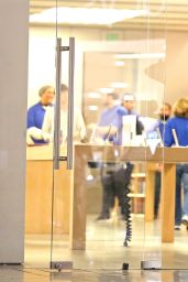 Zendaya Casual Style - Shopping at the Apple Store in Beverly Hills
