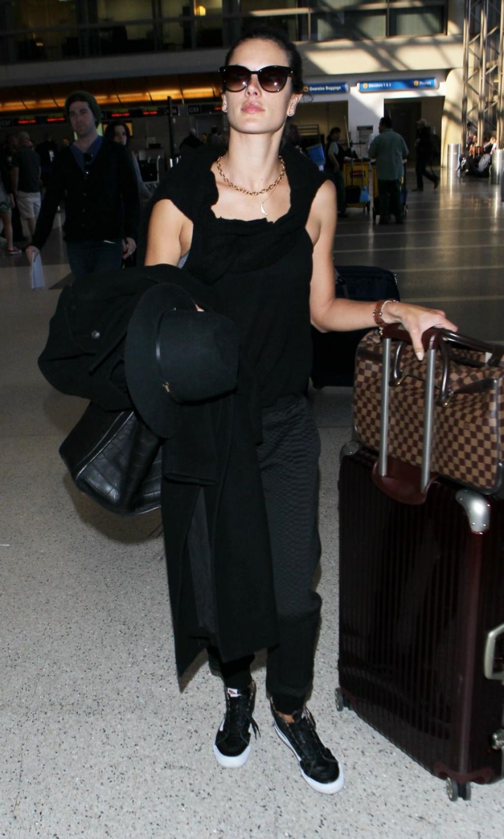 Alessandra Ambrosio LAX Airport March 3, 2015 – Star Style