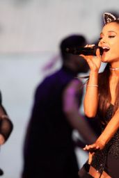 Ariana Grande Performs at Honeymoon Tour in Atlanta, March 2015