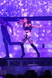 Ariana Grande Performs at The Honeymoon Tour, Rosemont March 2015