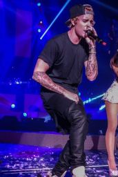 Ariana Grande Performs With Justin Bieber in Miami (Honeymoon Tour), March 2015