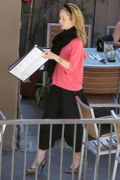 Eliza Dushku Casual Style - Out to Lunch in Los Angeles, March 2015