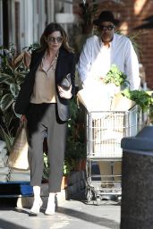 Ellen Pompeo - Shopping at Whole Foods in West Hollywood, March 2015