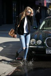 Gigi Hadid in Tight Jeans - Out in NYC, March 2015