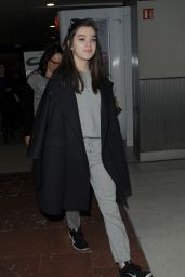 Hailee Steinfeld at Charles de Gaulle Airport in France, March 2015