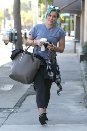 Hilary Duff - Heads to the Gym for a Morning Workout, March 2015