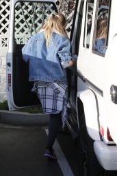 Hilary Duff - Shopping at Bristol Farms in Los Angeles, March 2015