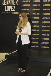 Jennifer Lopez at the Coppel Store in Mexico City - March 2015