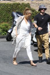 Jennifer Lopez Casual Style - Out in Hollywood, March 2015