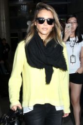 Jessica Alba Casual Style - at LAX Airport, March 2015