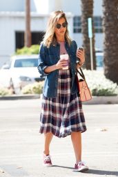 Jessica Alba Street Style - Out in Santa Monica, March 2015