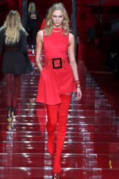 Karlie Kloss - Versace Fashion Show Runaway - Milan Fashion Week Autumn/Winter 2015