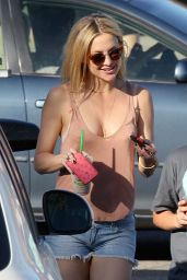 Kate Hudson in Jeans Shorts - Out in Malibu, March 2015