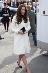 Kate Middleton - Ttouring the Set of 