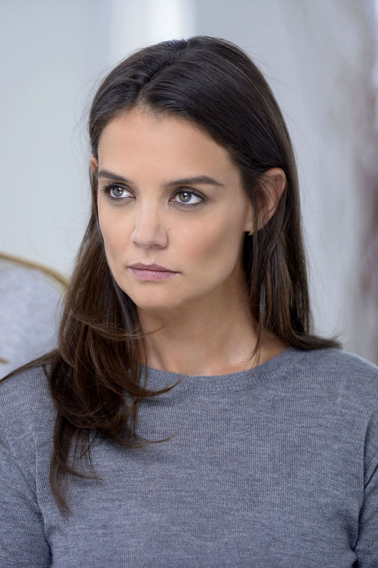 Katie Holmes - Shooting a Alterna Haircare Ad Campaign in Los Angeles