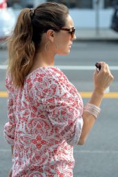 Kelly Brook Shopping in West Hollywood, February 2015