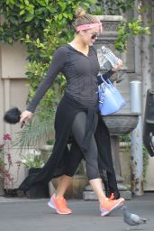 Khloe Kardashian Booty in Leggings - Out in Beverly Hills, March 2015