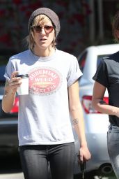 Kristen Stewart - Out for Coffee in Los Angeles, March 2015