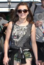 Maisie Williams at LAX Airport, March 2015