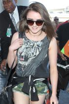 Maisie Williams at LAX Airport, March 2015