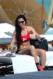 Metisha Schaefer Shows Off Her Bikini Body On the Beach in Miami, March 2015 