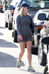 Reese Witherspoon in Shorts - Going to a Gym in Santa Monica, March 2015