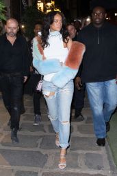 Rihanna in Ripped Jeans – Shopping in Paris, March 2015