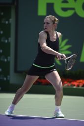 Simona Halep – 2015 Miami Open Tennis Tournament in Key Biscayne – 1st Round