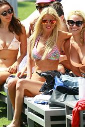 Tara Reid Shows Off Her Bikini Body in Miami - March 2015