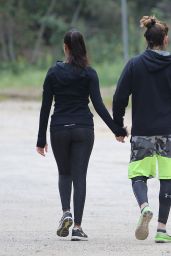 Zoe Saldana Hiking With Her Husband in Beverly Hills, March 2015