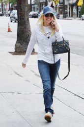 Anna Faris Casual Style - Out in Studio City, April 2015