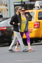 Anne Hathaway - Going to the Gym in the West Village, New York City, April 2015