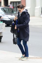 Anne Hathaway Street Style - Out in New York City, April 2015