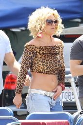 Britney Spears - Films music video for 