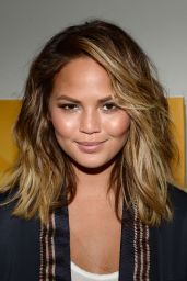 Chrissy Teigen – VH1 Big Morning Buzz in New York City, March 2015