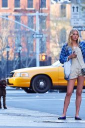 Elsa Hosk Catching a Cab in New York City, April 2015