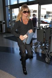 Goldie Hawn at LAX Airport, April 2015