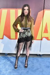 Hailee Steinfeld – 2015 MTV Movie Awards in Los Angeles