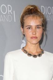 Isabel Lucas – Orchard Premiere of Dior and I in Los Angeles