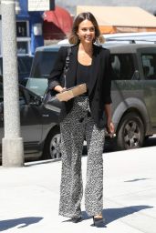 Jessica Alba - Out for Lunch in Venice, April 2015