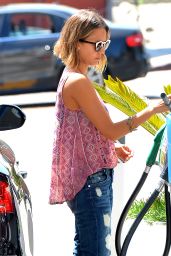 Jessica Alba Street Style - at a Gas Station in Beverly Hills, April 2015